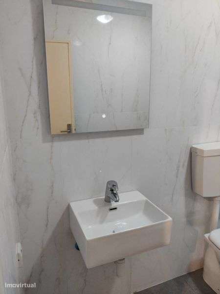 Arrenda-se T0 no Centro de Braga - Grande imagem: 5/5