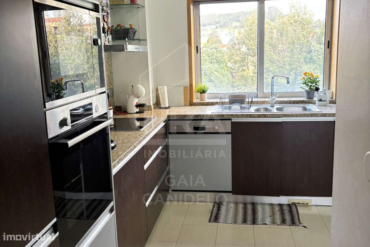 T2 Totalmente Renovado no Coração de Canelas - Grande imagem: 4/9