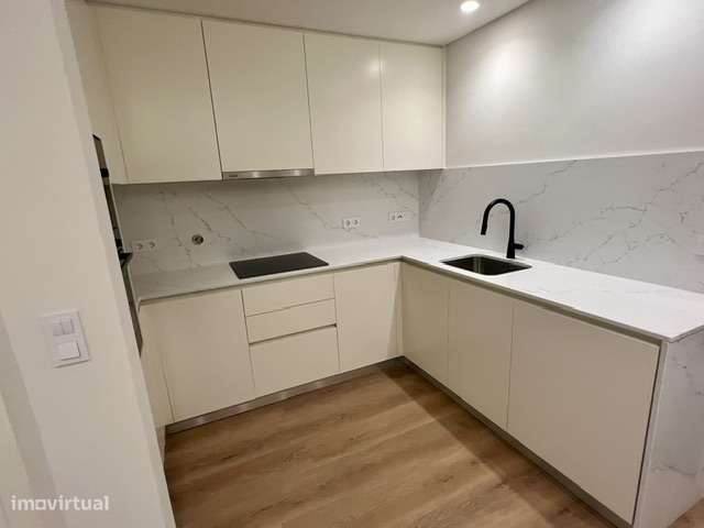 3 Apartamentos T2+1-25