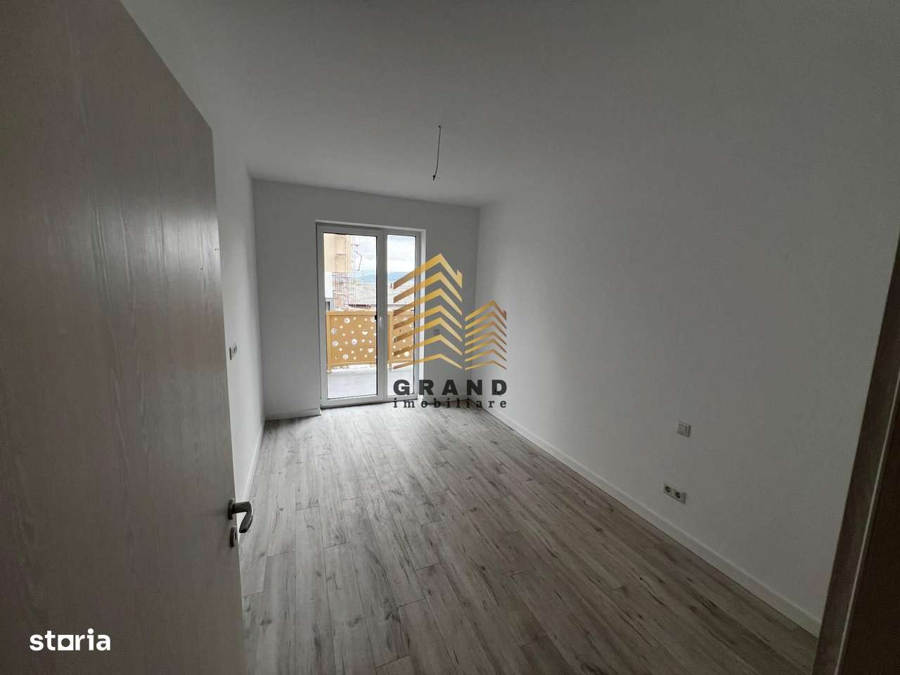 APARTAMENT ~ DECOMANDAT ~ DE VANZARE - Imagine principală: 4/8