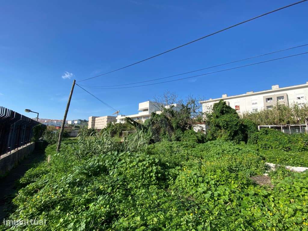 Terreno no Casalinho de Ajuda junto ao Polo Universitário da Ajuda-4