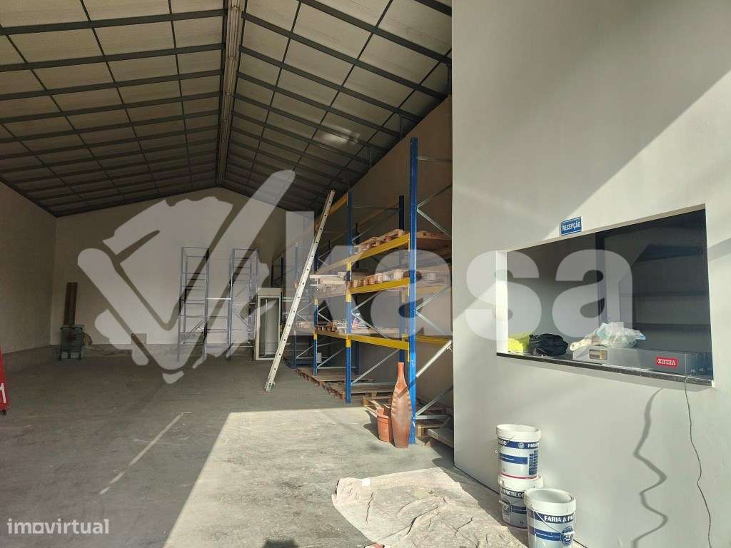Armazém 250 m² - Excelente Localização e Pronto a Usar - Grande imagem: 4/13