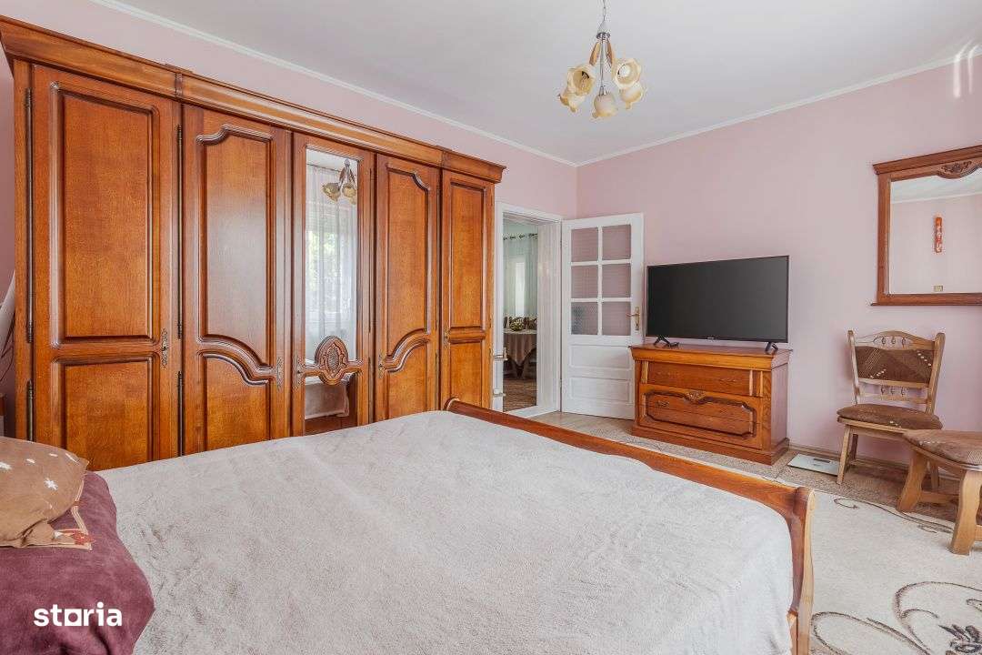 Casa spatioasa P+E, Santaul Mic com. Bors-11