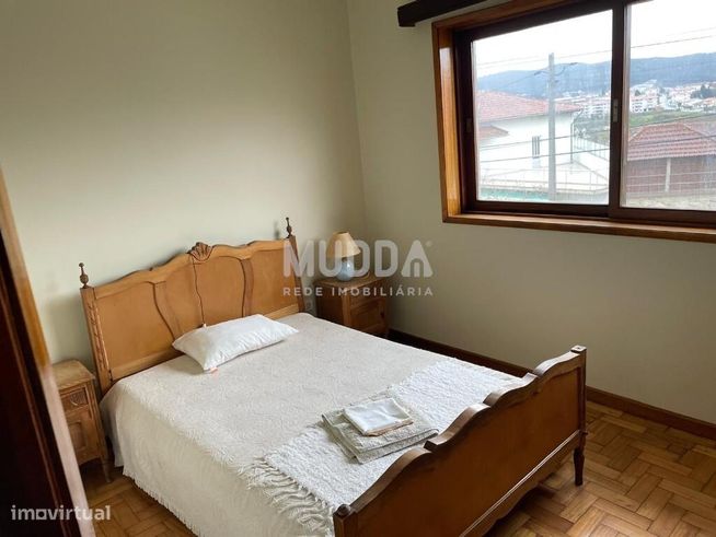 Prédio para Habitação com loja para comércio-6