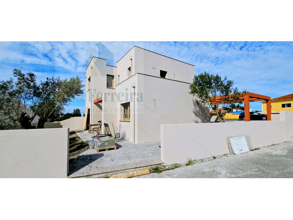 Moradia Nova T3+1 na Boavista, Silveira!-5