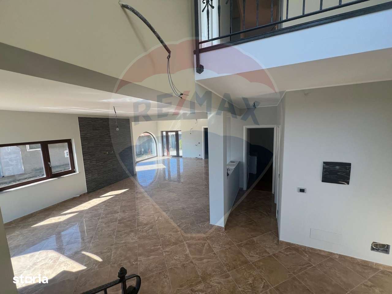 Casă / Vilă 6 camere Rastoaca - Imagine principală: 5/20