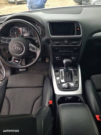 Audi Q5 2.0 TDI quattro S tronic sport - 9