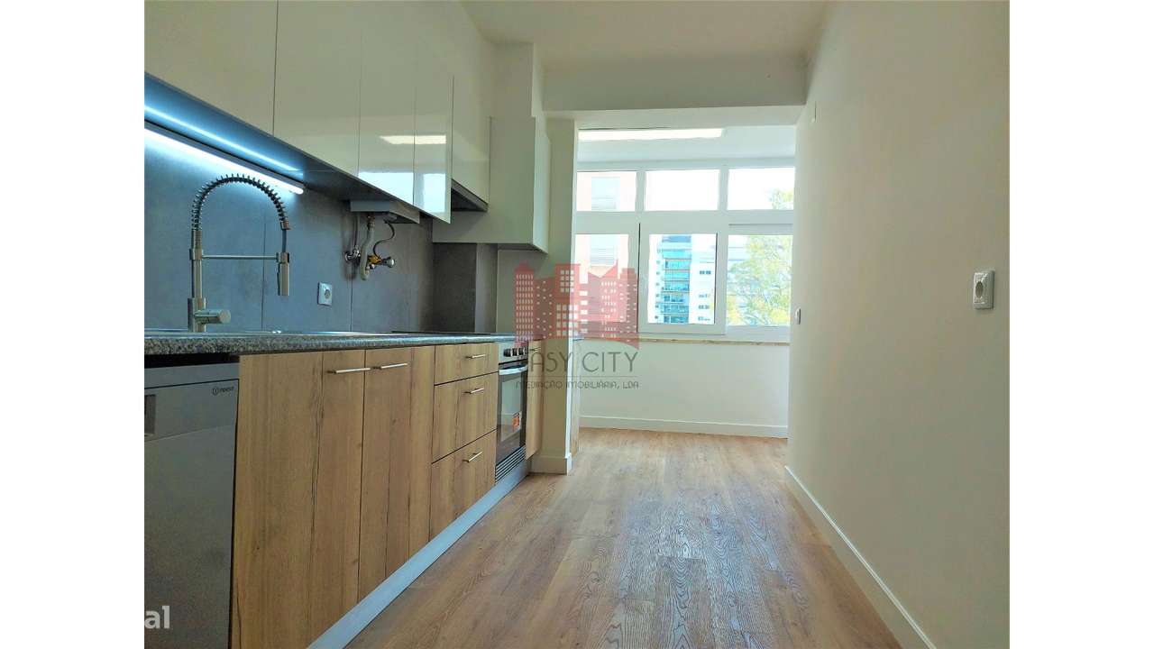 Apartamento T3 em Laranjeiras-18