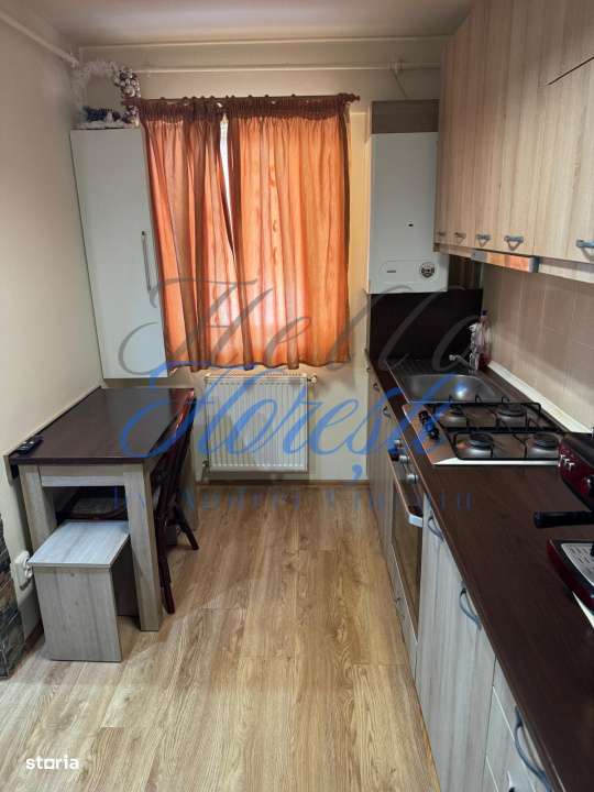 Apartament 2 camere 35 mp + parcare + balcon in Floresti zona Muzeul A - Imagine principală: 2/12