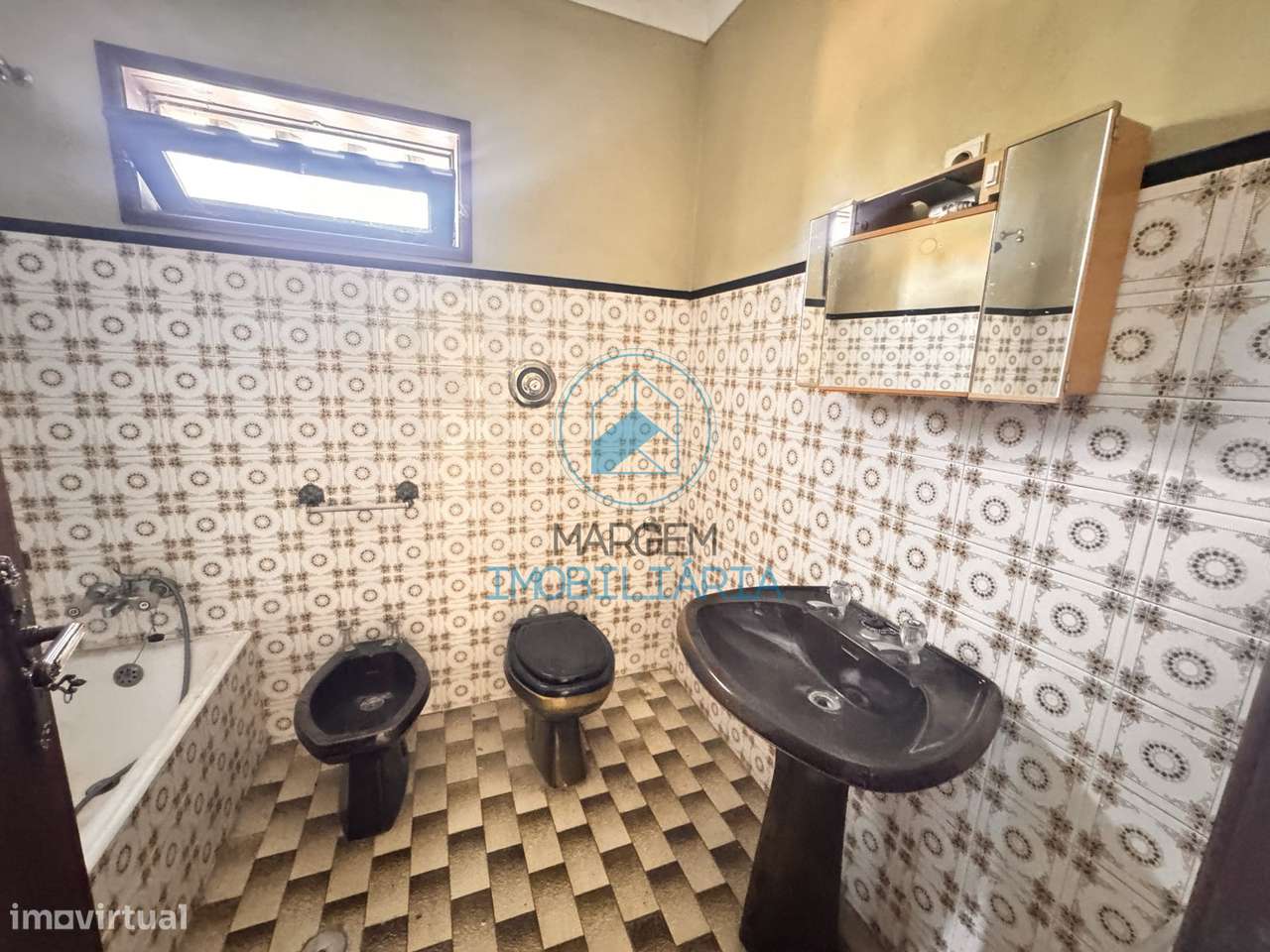 Moradia T3 | Potencial Bifamiliar | Santo Tirso-11