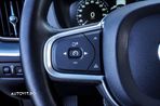 Volvo XC 60 T8 Twin Engine AWD Momentum Pro - 31