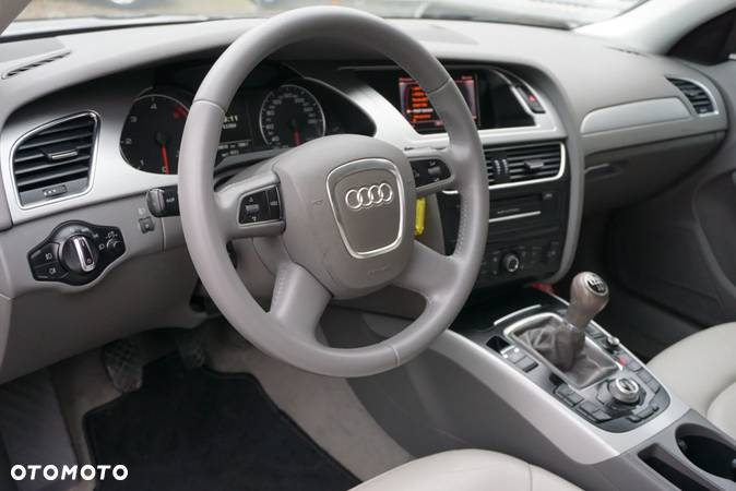 Audi A4 Avant 2.0 TDI 116g DPF Attraction - 8