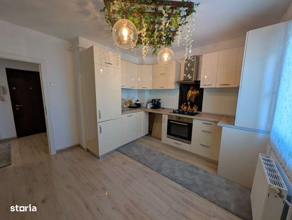 Renovat, 2 camere decomandate - 64 mp , etaj intermediar, Nord - Imagine principală: 1/12