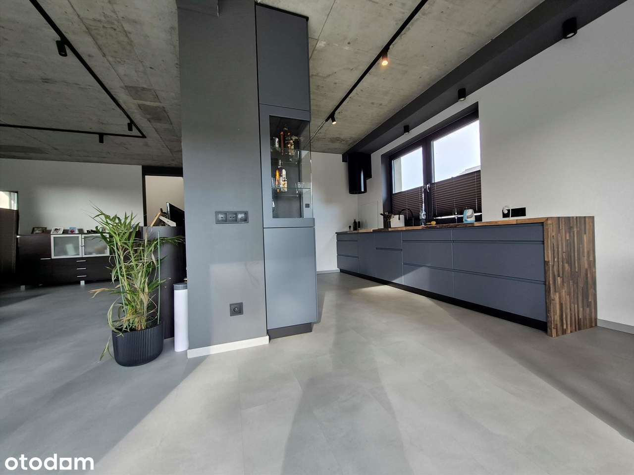 Przestronny i funkcjonalny dom z potencjałem – Dąbrówka Tczewska-6