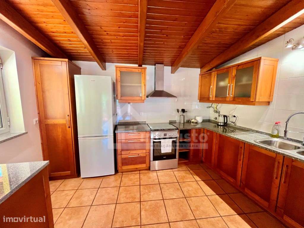 Moradia T1 pronta a habitar em Castanheira de Pera-24