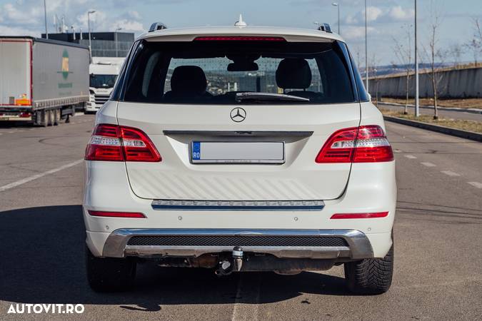 Mercedes-Benz ML 300 CDI BlueEfficiency Aut - 5