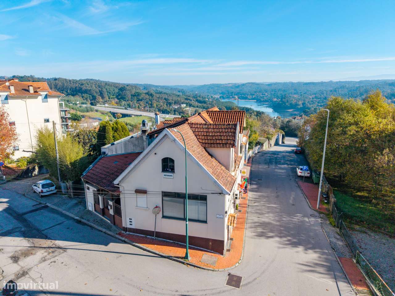 Prédio com Espaço de Restauração e 5 Apartamentos – Santa Comba Dão-15