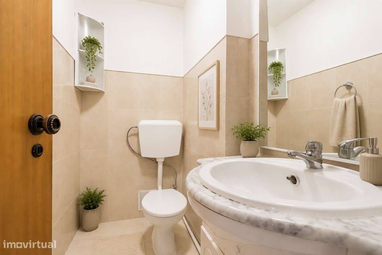 Apartamento T3 Duplex para remodelar em Alverca-15