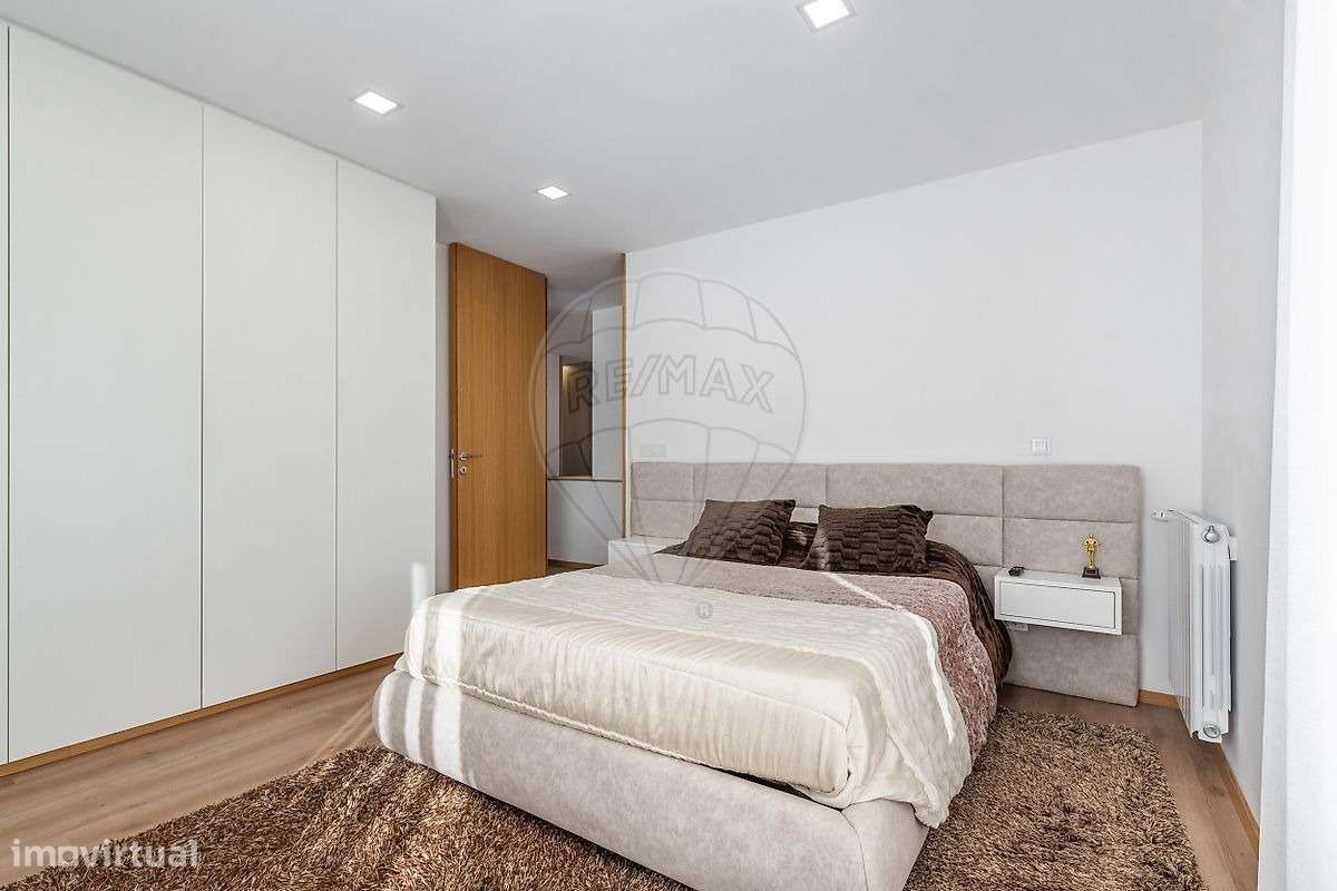 Moradia T4+1 em Esposende-16