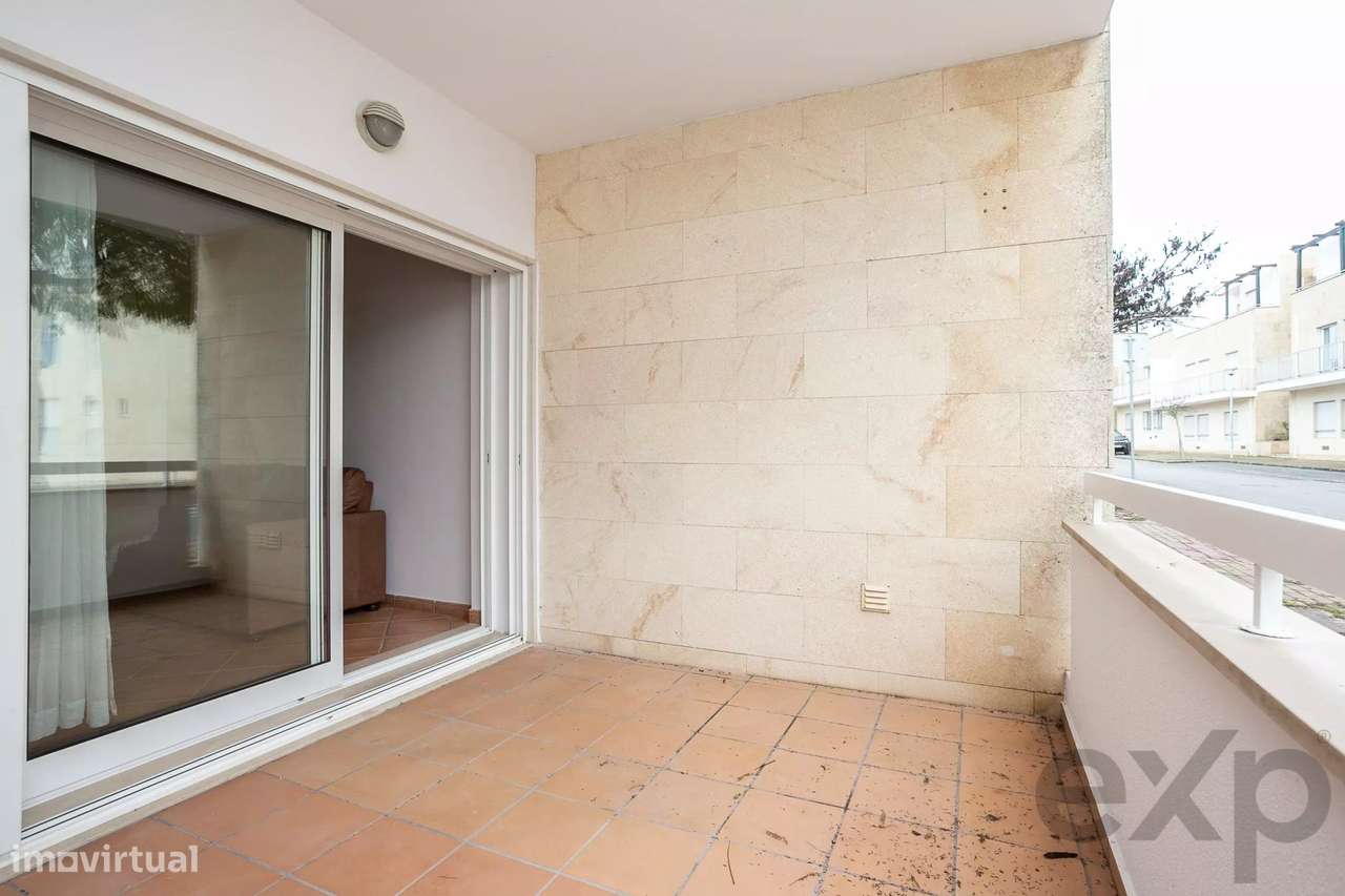 T2 com piscina, 2 terraços e estacionamento perto da praia do Barril - Grande imagem: 5/30