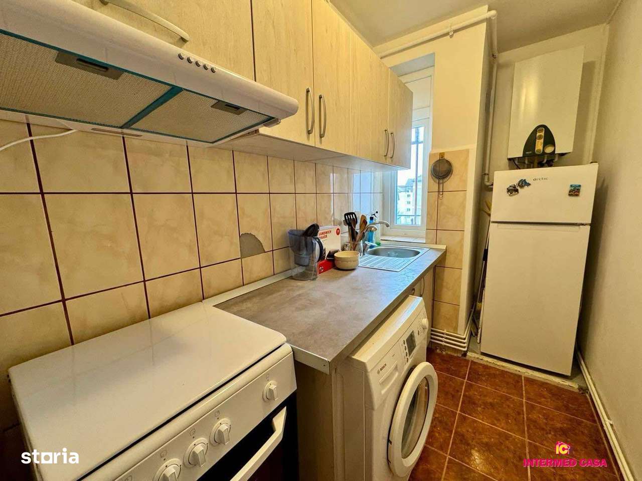 Apartament de vanzare 2 camere decomandat zona Mihai Viteazul-5