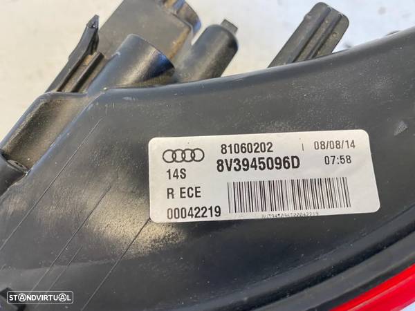 Farolim direito AUDI A3 8V Hatchback 2014 REF: 8v3945096d - 3