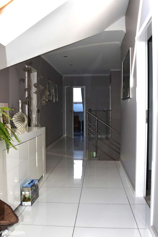 Dom parterowy z poddaszem użytkowym, garaż, ogród-14