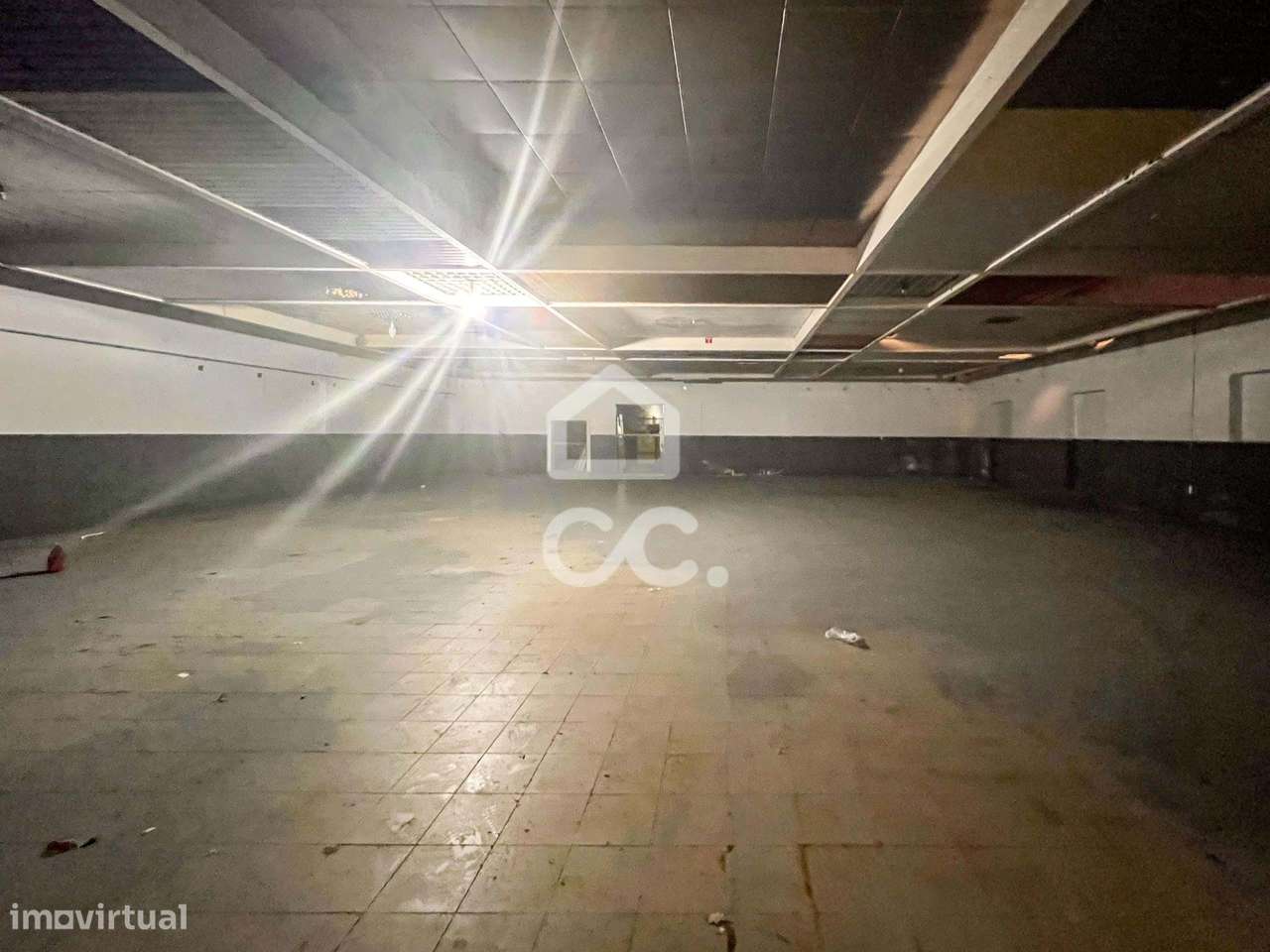 Armazém em Carreira - Grande imagem: 2/9