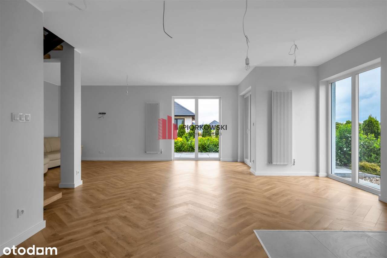 Nowoczesny dom w zabudowie bliźniaczej w Cekanowi-3