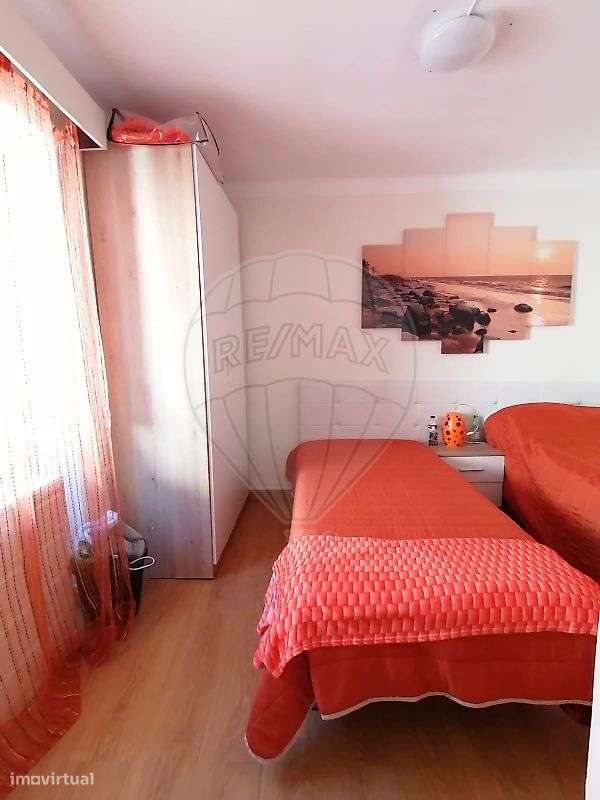 Moradia T4 para venda-17