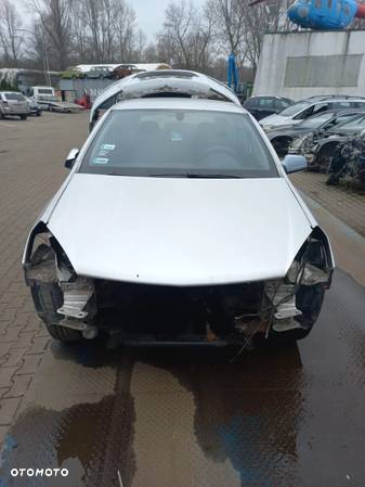 Opel Astra H na części - 2