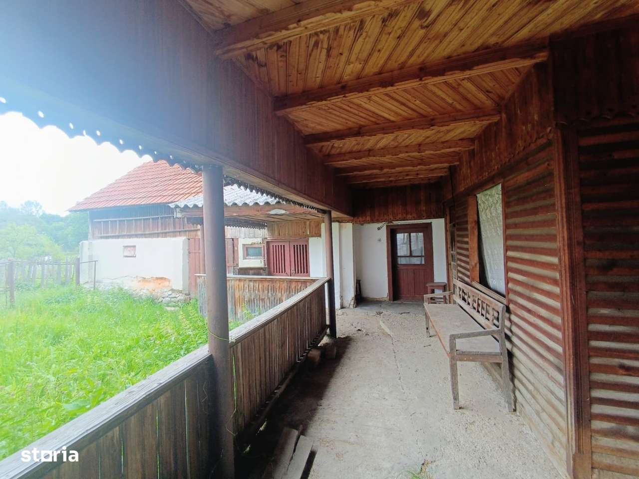 Casa cu teren Polovragi-6