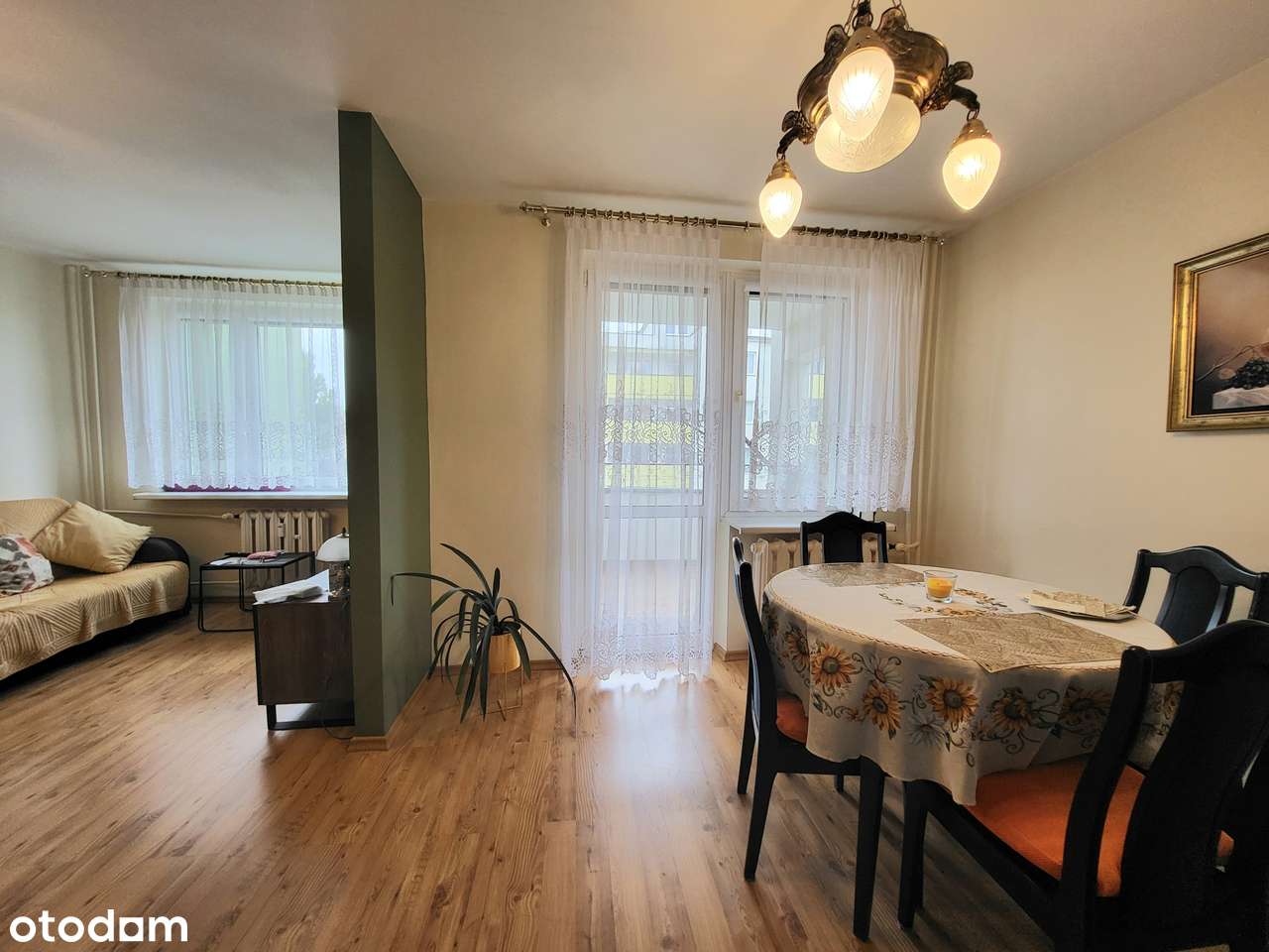 2 piętro, niski blok z 1990 roku, balkon-3