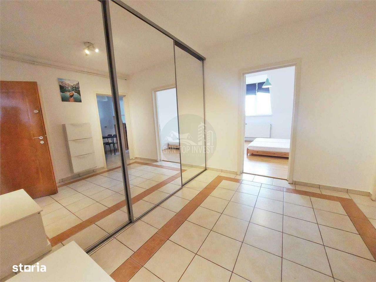 Apartament 2 camere boxa parcare privata zona Strand-1