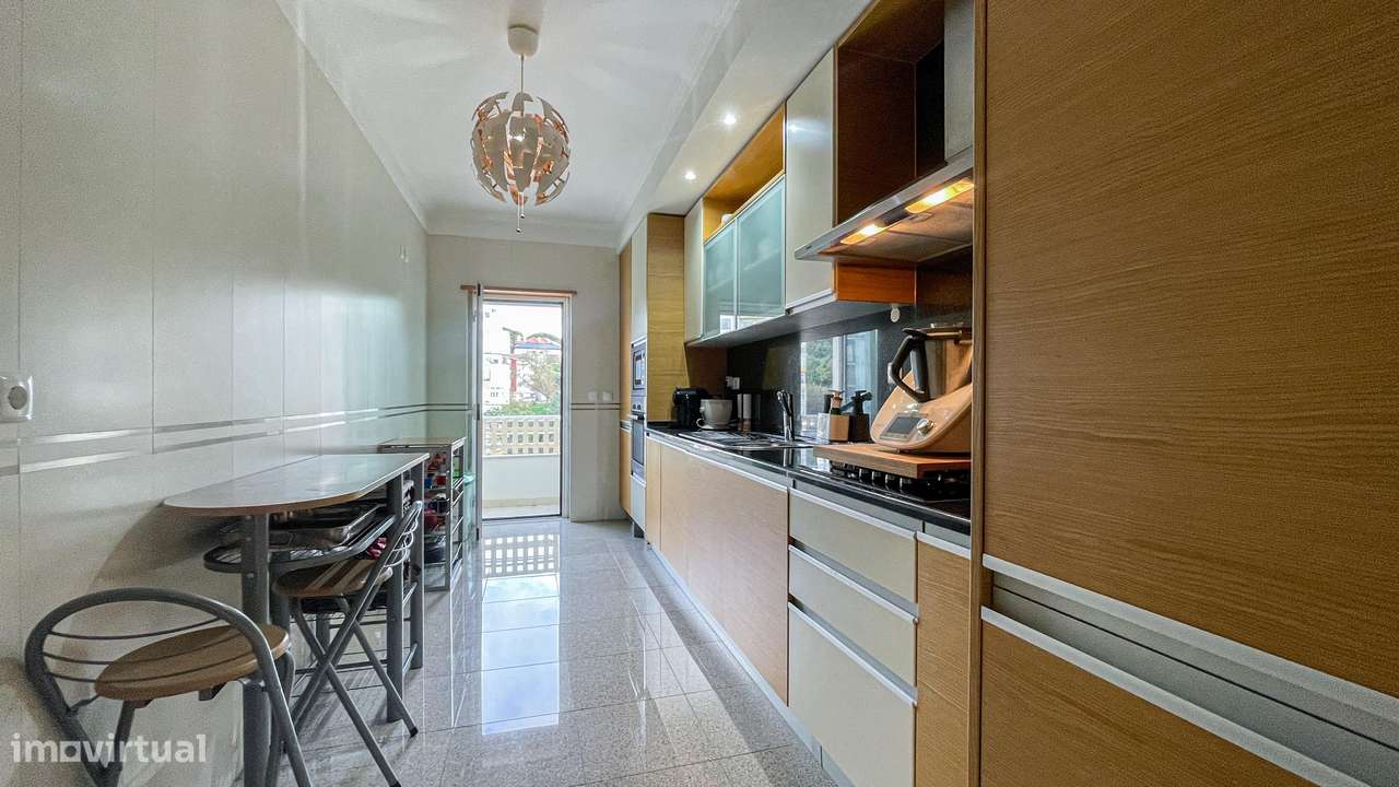 Apartamento T2 - Monte do Estoril - Box 2 carros-5