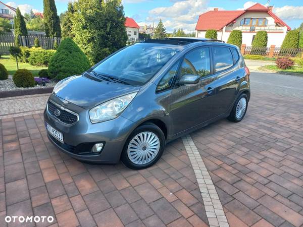 Kia Venga 1.6 CRDi 128 Titanium Collection - 2