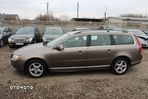 Volvo V70 2.4D Momentum - 12