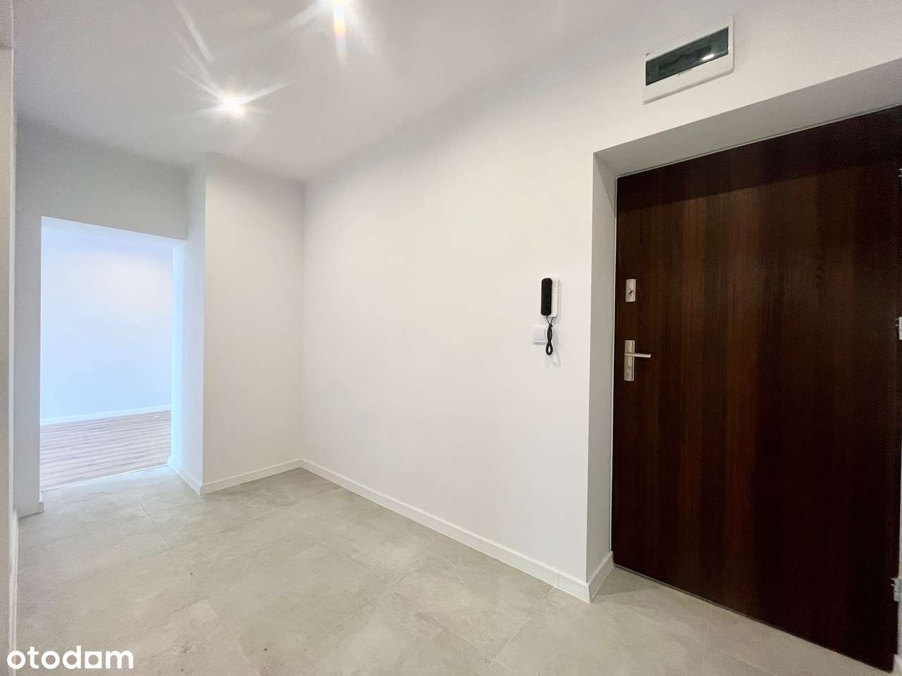 Idealna na start - zobacz to!-6