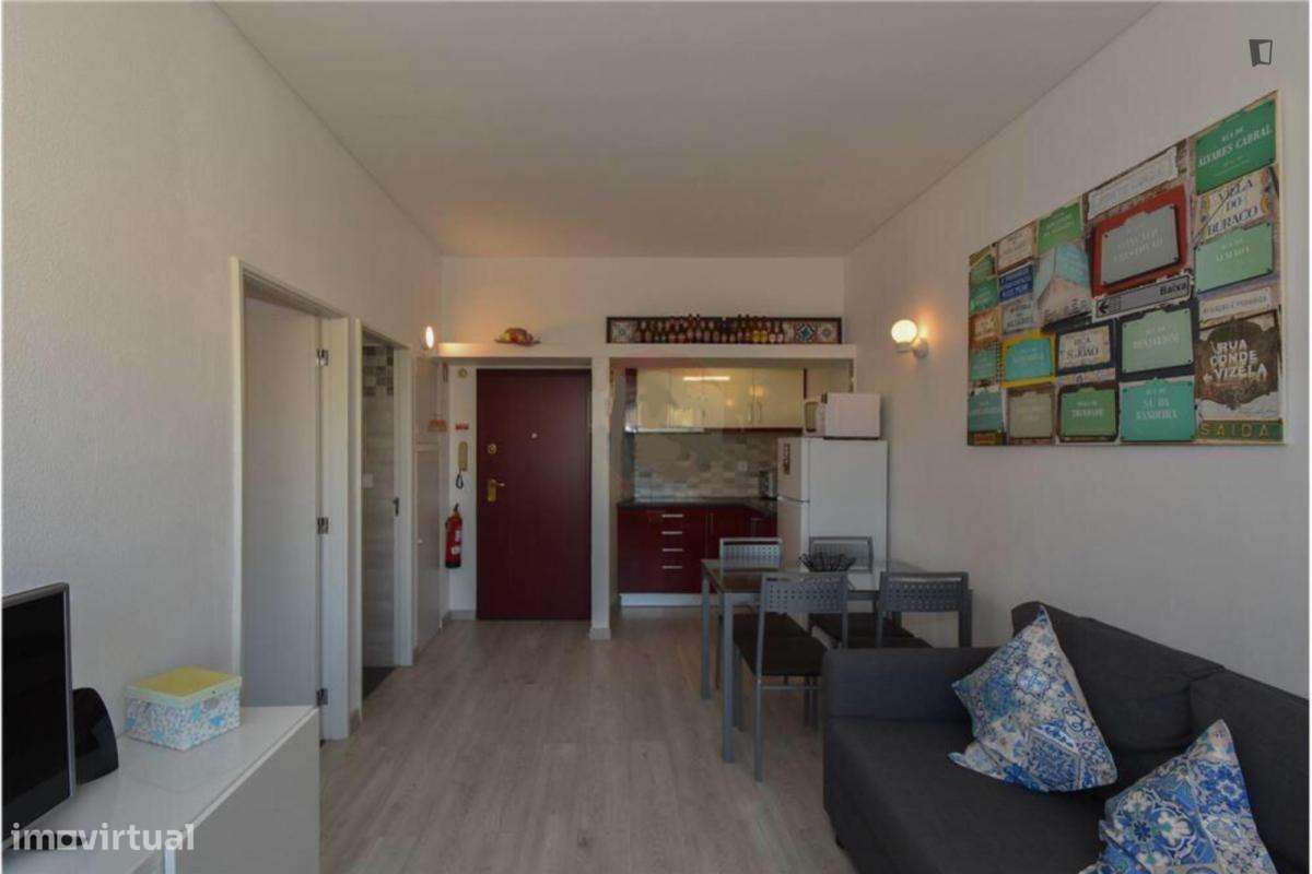 Apartamento com 1 quartos - localizado em Santo Ildefonso Porto - Grande imagem: 3/5