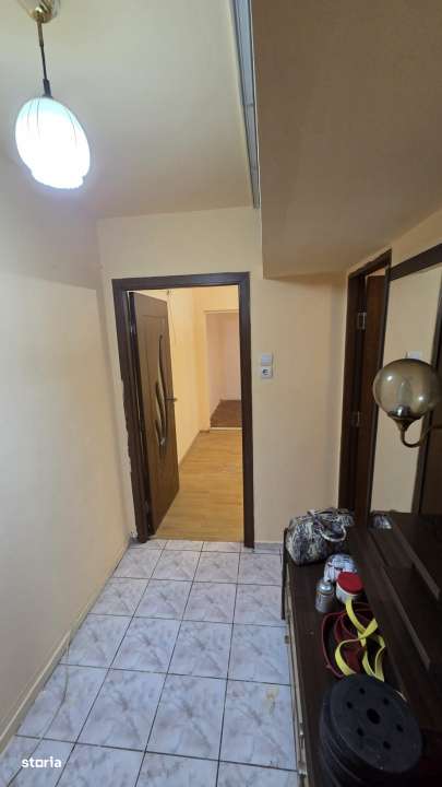 Apartament 2 camere de vanzare – Micro 15, Aleea Ozana - Imagine principală: 5/10