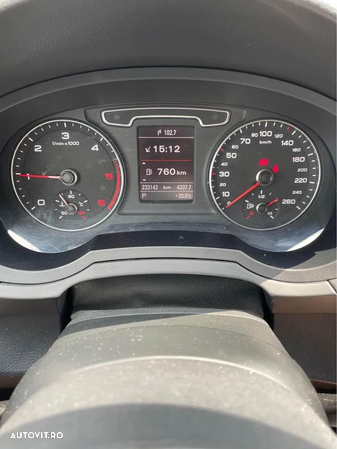 Audi Q3 2.0 TDI quattro S tronic - 5