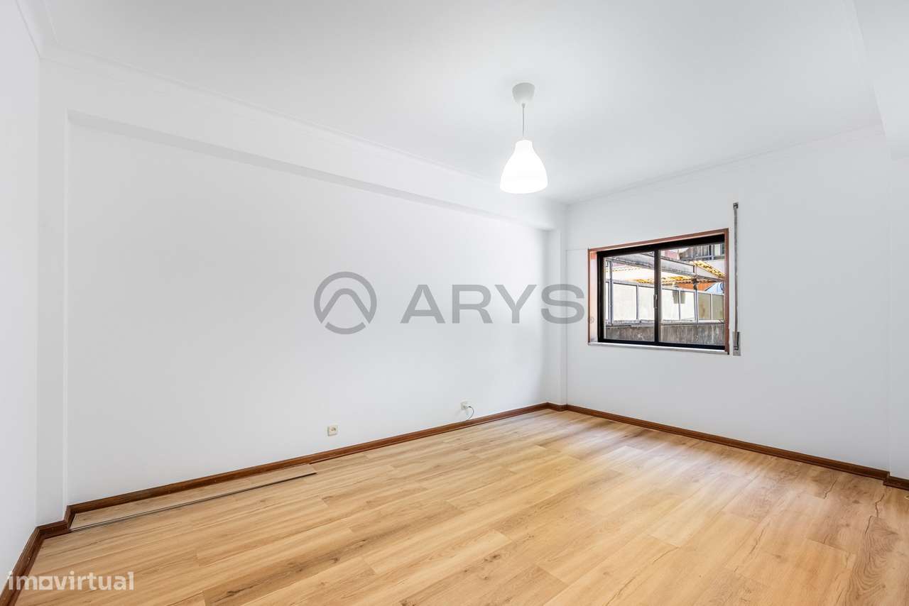 APARTAMENTO T3 EM FERREIROS, BRAGA-13