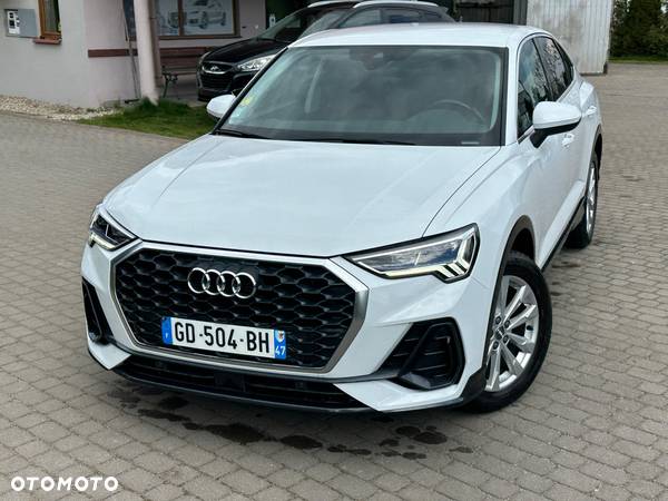 Audi Q3 Sportback - 12