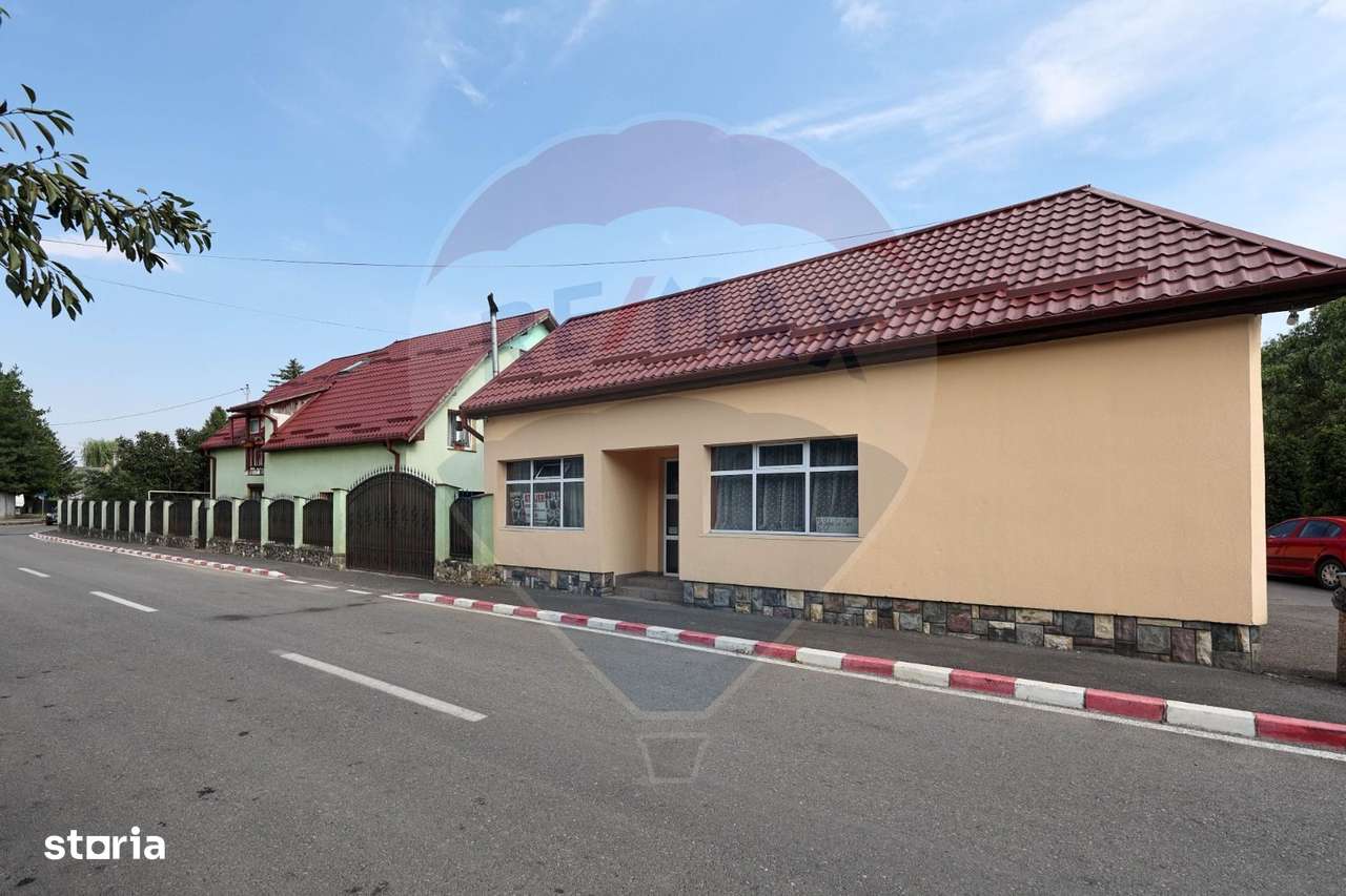 Casă si Spatiu comercial, centru in Sacele! - Imagine principală: 3/20