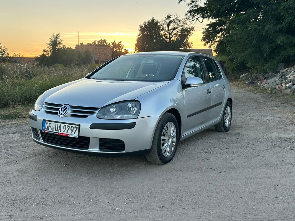 Volkswagen Golf V (2003-2009) 1.4 Comfortline 2004