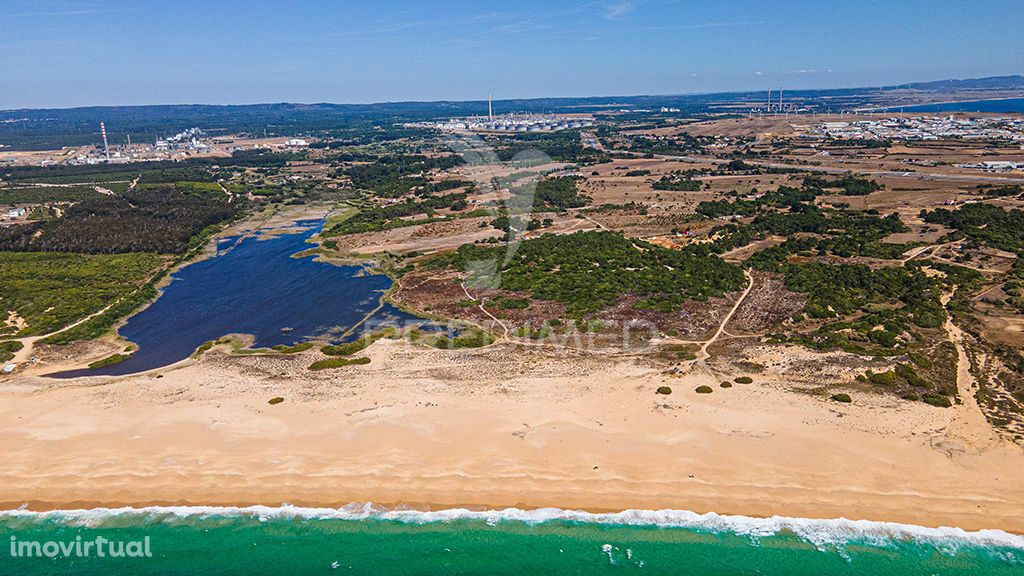 Terreno Urbano junto à praia em Sines