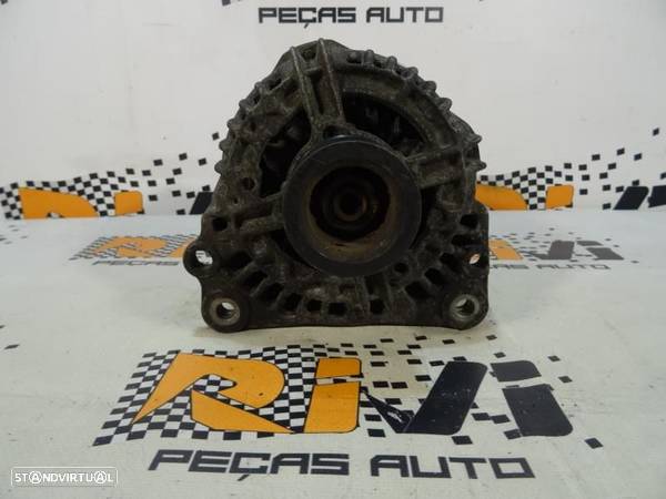 Alternador Volkswagen Polo (6N2)  037 903 025 L / 037903025L / 0124315 - 1