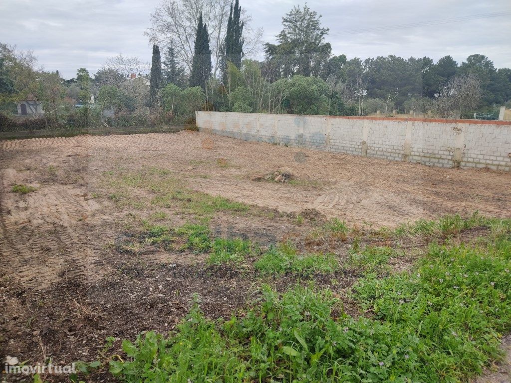 Terreno Urbano em Cabanas - Quinta do Anjo