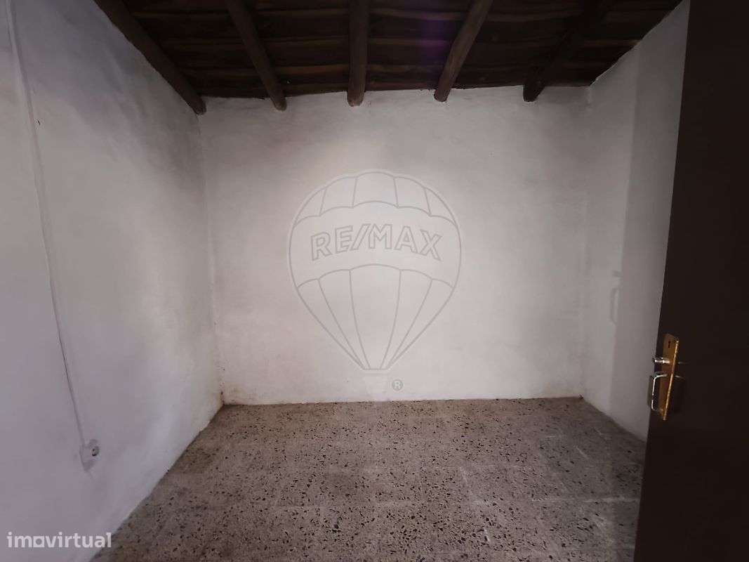 Moradia T4 para venda-8