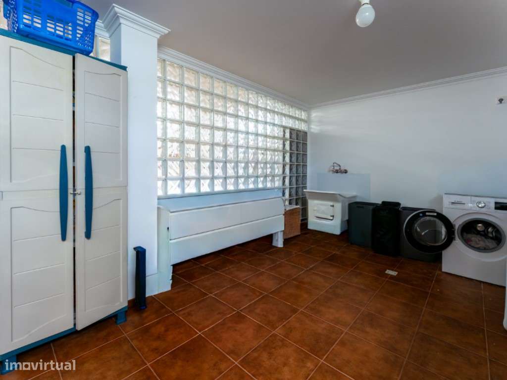 Moradia T3 com piscina e excelente exposição solar na Nazaré-21